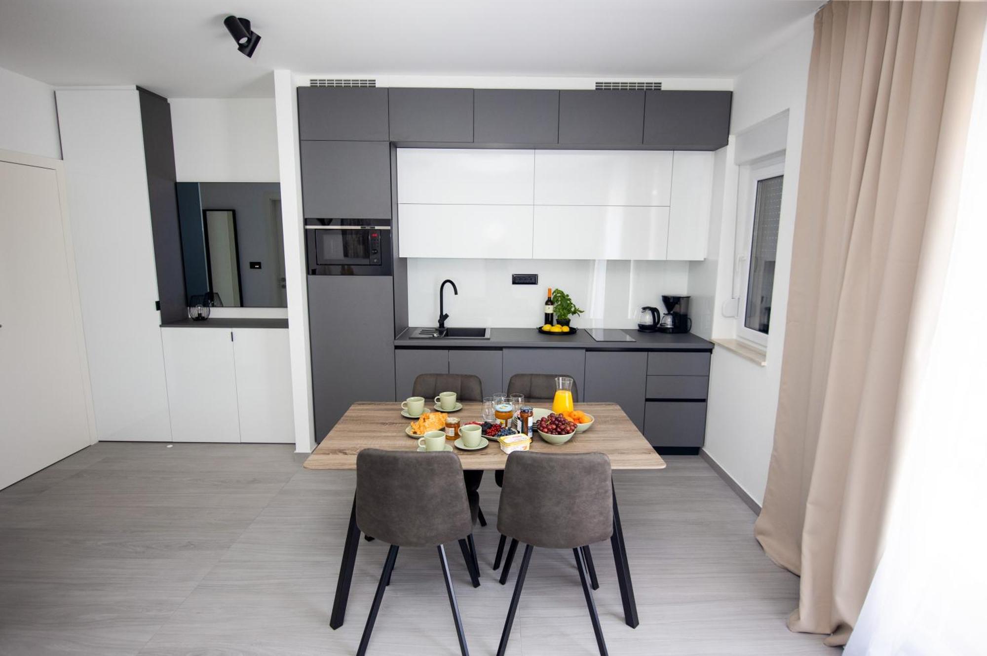 Apartments M&A Kaštela Eksteriør bilde